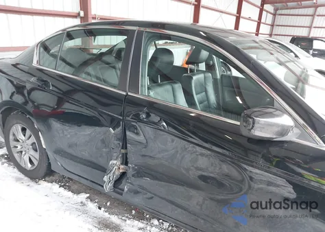 2011 Honda Accord 2.4 Se z USA, uszkodzony, nr VIN 1HGCP2F60BA136028